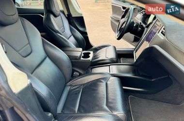 Лифтбек Tesla Model S 2017 в Киеве