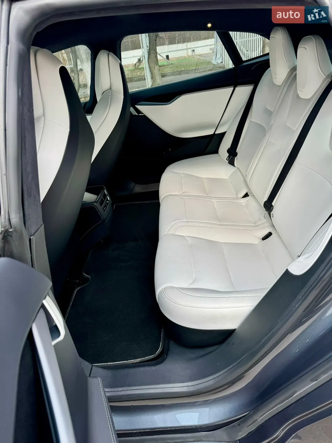 2018 Tesla Model S - мініатюра 13