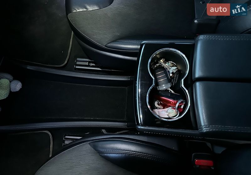 Ліфтбек Tesla Model S 2014 в Рівному фото 6 Ліфтбек Tesla Model S 2014 в Рівному