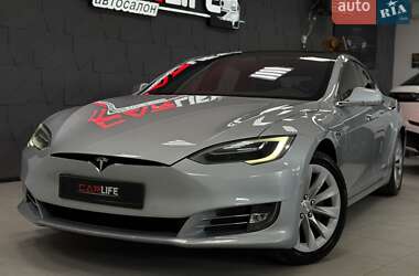Лифтбек Tesla Model S 2017 в Тернополе