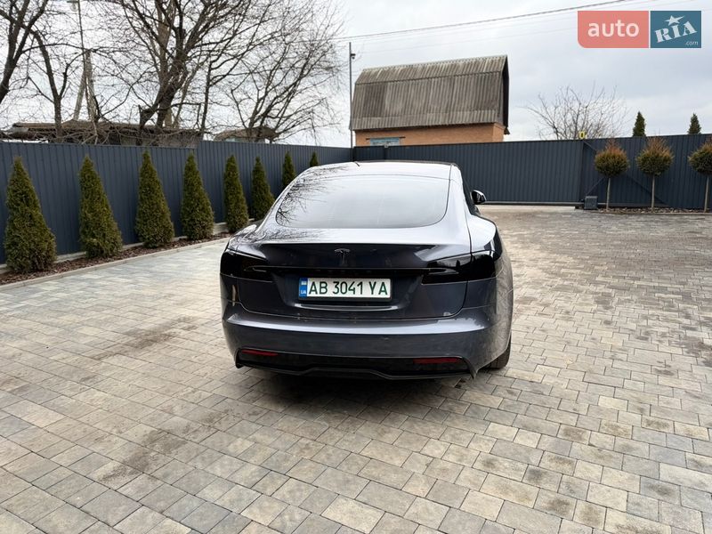 Лифтбек Tesla Model S 2021 в Виннице