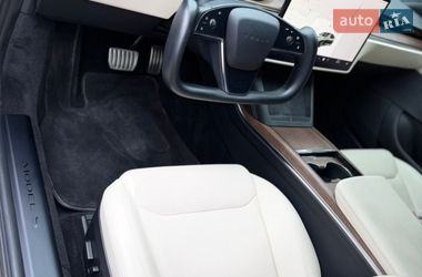 Лифтбек Tesla Model S 2021 в Виннице