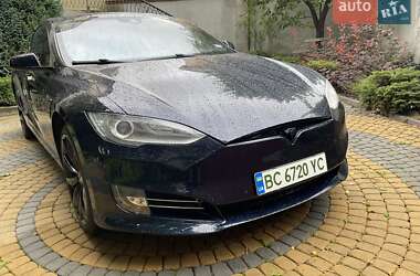 Лифтбек Tesla Model S 2014 в Львове