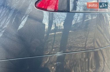 Лифтбек Tesla Model S 2015 в Львове