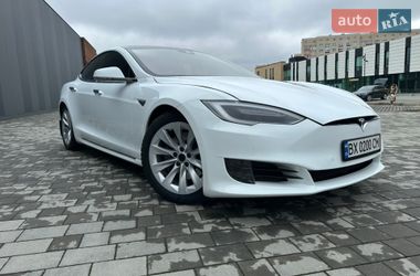 Ліфтбек Tesla Model S 2016 в Хмельницькому