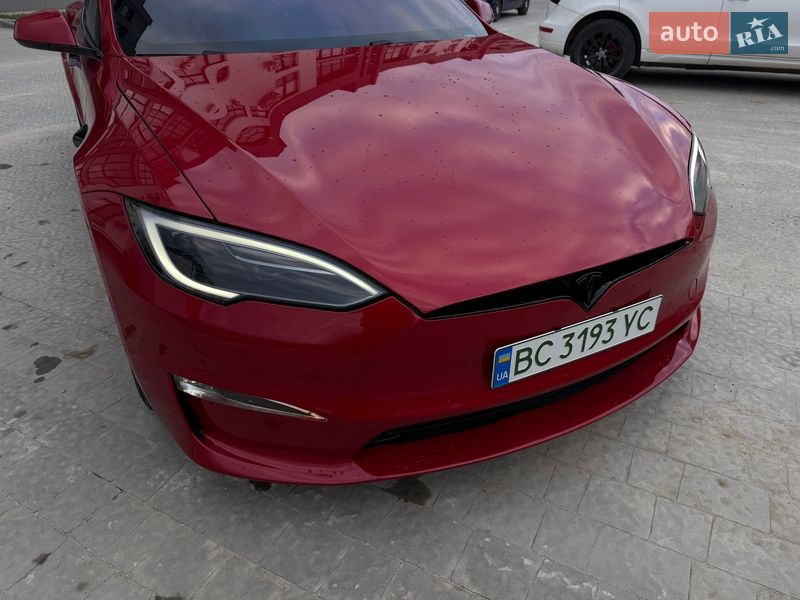 Tesla Model S 2021