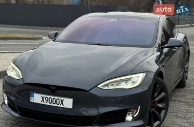 Лифтбек Tesla Model S 2019 в Днепре