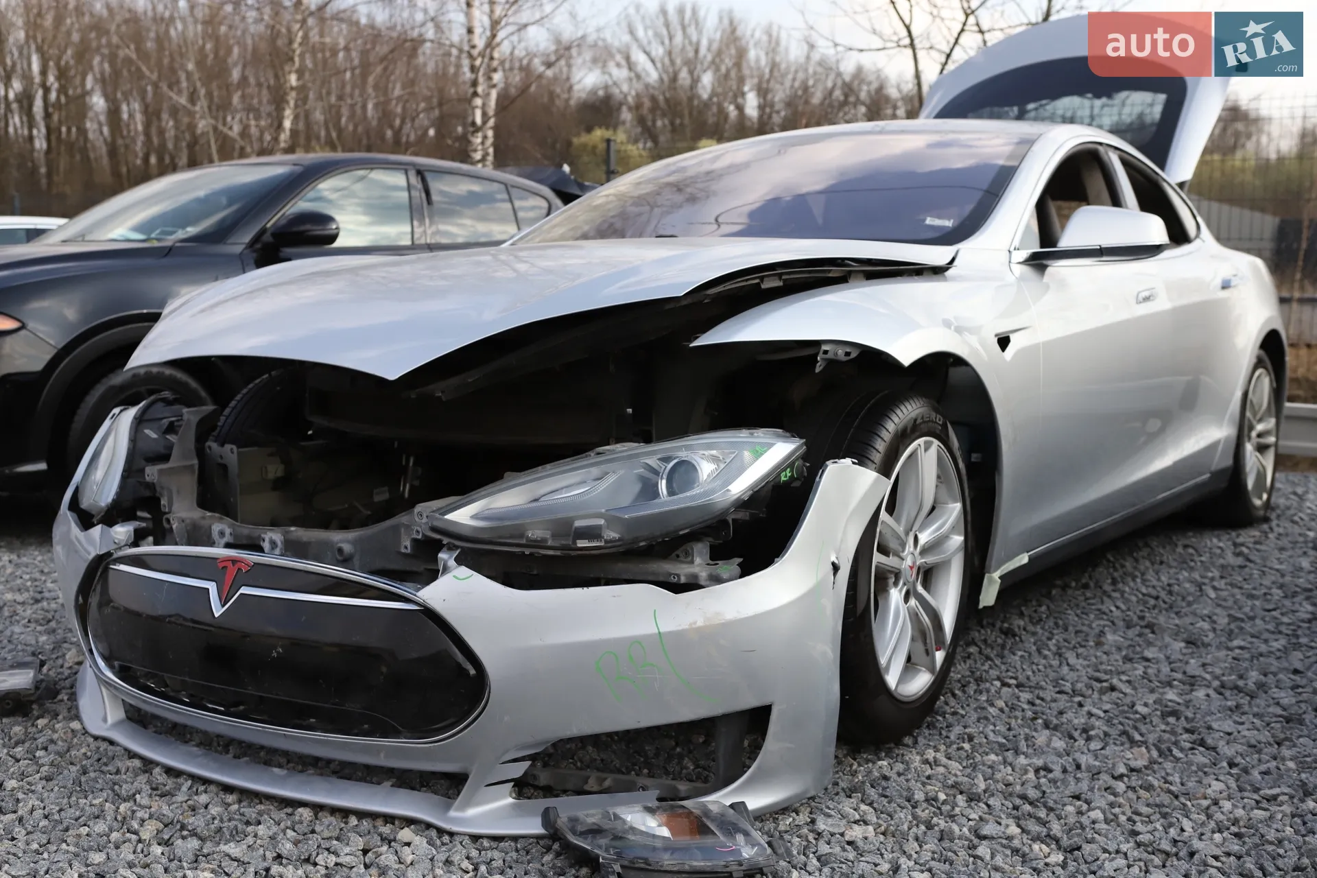 2014 Tesla Model S - мініатюра 4