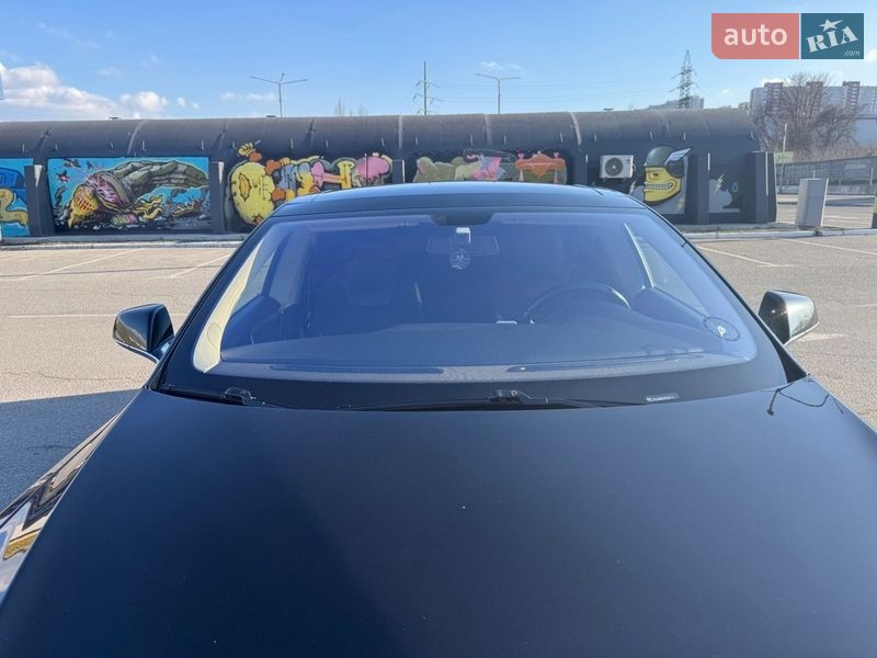 Лифтбек Tesla Model S 2014 в Киеве