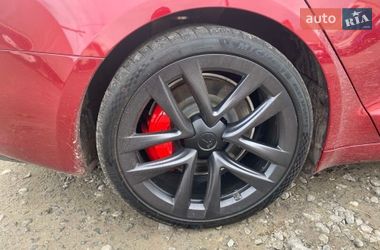 Лифтбек Tesla Model S 2023 в Староконстантинове