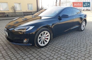 Лифтбек Tesla Model S 2017 в Тернополе