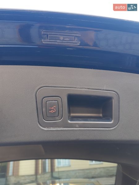 Лифтбек Tesla Model S 2017 в Тернополе