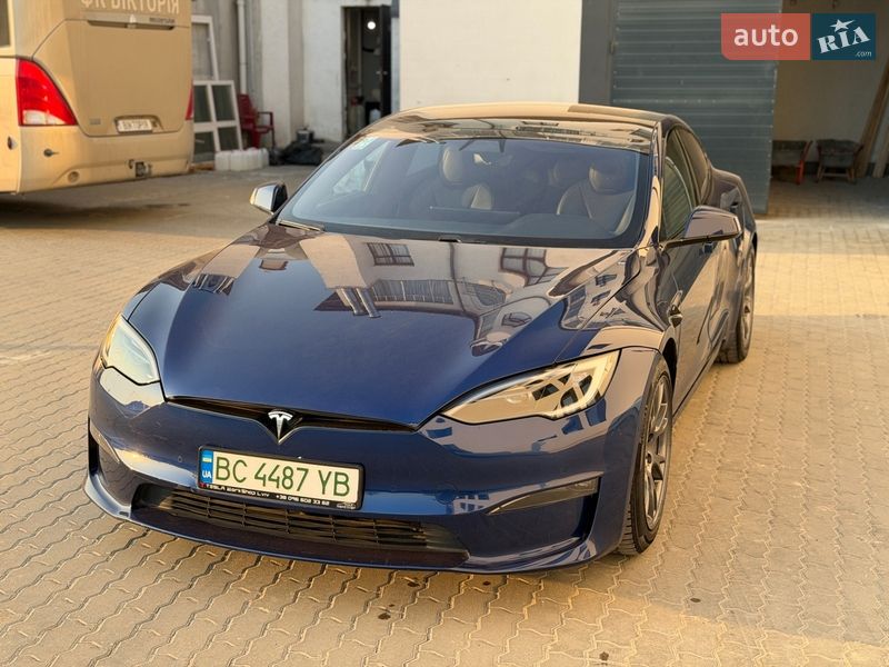 Лифтбек Tesla Model S 2022 в Львове
