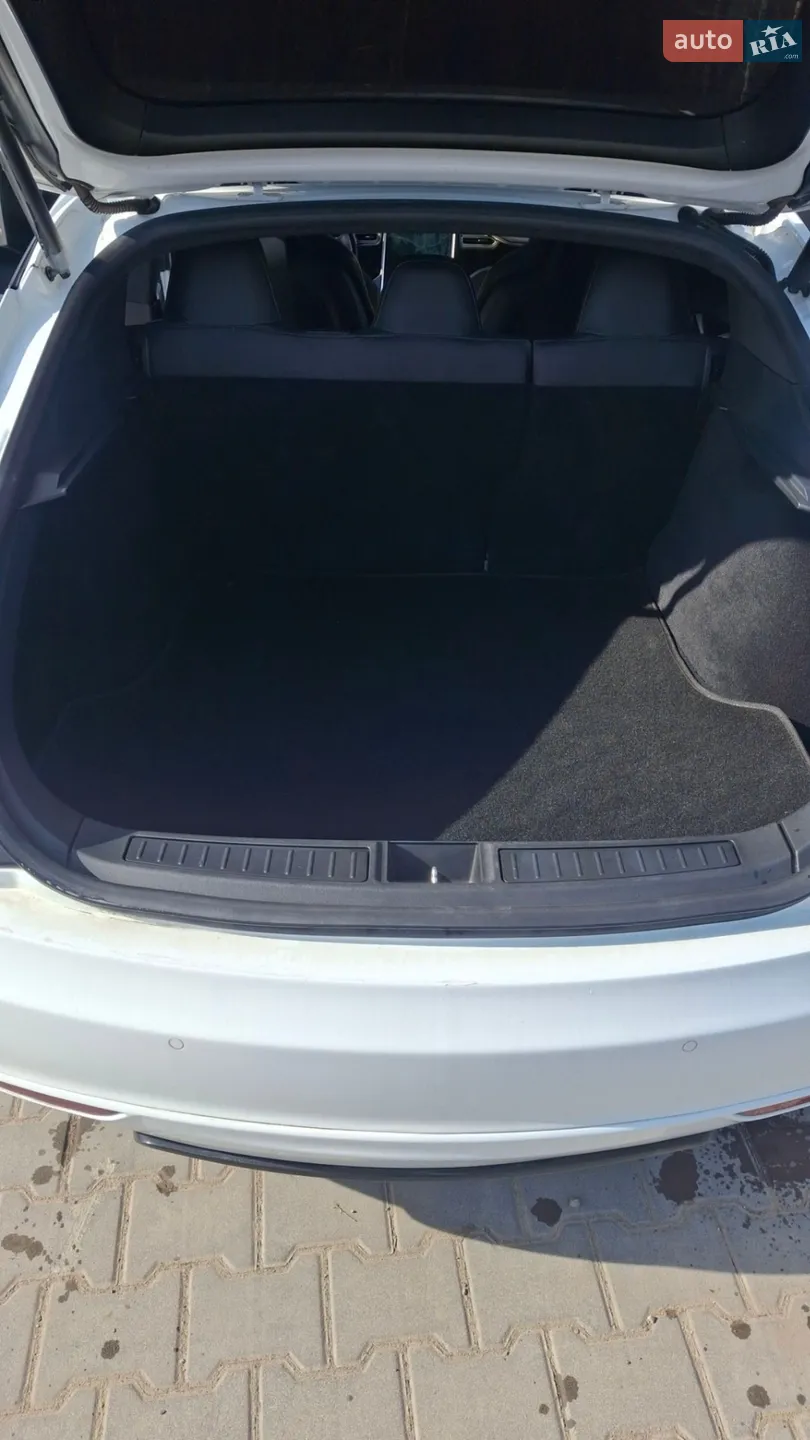 2015 Tesla Model S - мініатюра 8