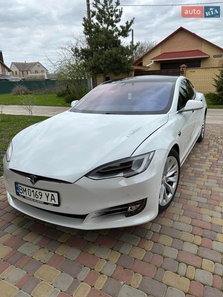 Ліфтбек Tesla Model S 2017 в Києві фото 3 Ліфтбек Tesla Model S 2017 в Києві