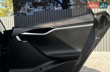 Лифтбек Tesla Model S 2015 в Смыге