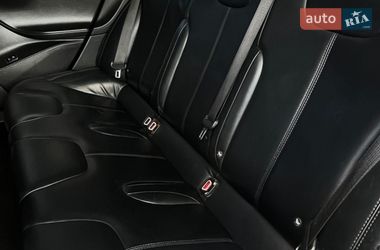 Лифтбек Tesla Model S 2015 в Смыге