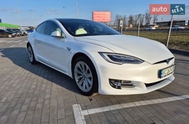 Лифтбек Tesla Model S 2020 в Борисполе