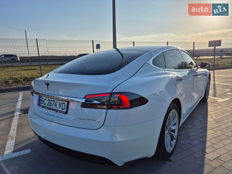 Лифтбек Tesla Model S 2020 в Борисполе