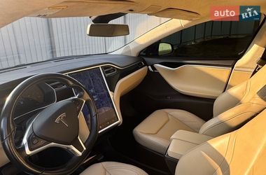 Лифтбек Tesla Model S 2015 в Киеве