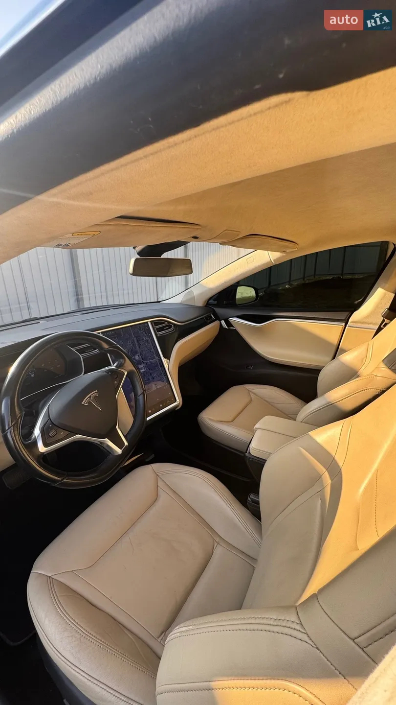 2015 Tesla Model S - мініатюра 19