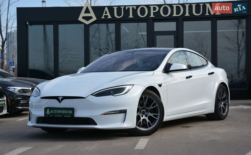 Лифтбек Tesla Model S 2022 в Киеве фото 5 Лифтбек Tesla Model S 2022 в Киеве