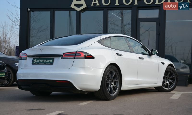 Лифтбек Tesla Model S 2022 в Киеве фото 14 Лифтбек Tesla Model S 2022 в Киеве