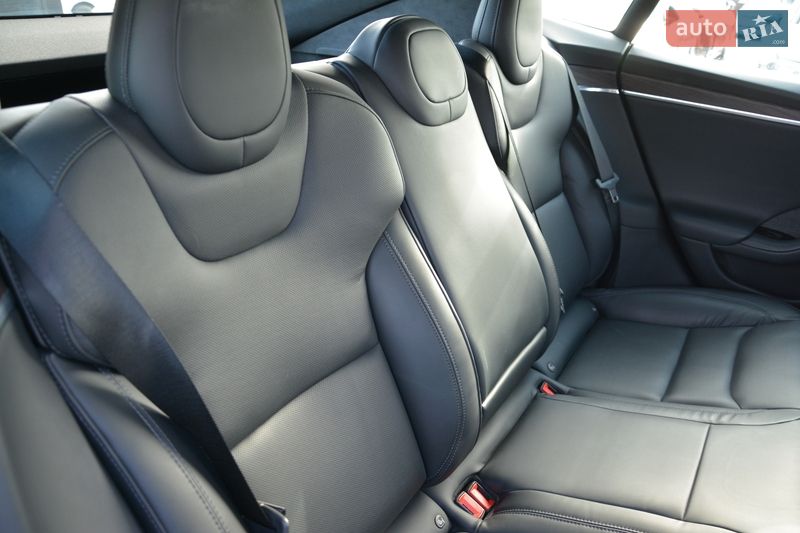 Лифтбек Tesla Model S 2022 в Киеве фото 55 Лифтбек Tesla Model S 2022 в Киеве