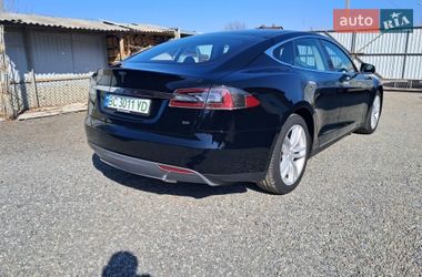 Лифтбек Tesla Model S 2014 в Радехове