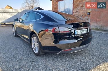 Лифтбек Tesla Model S 2014 в Радехове