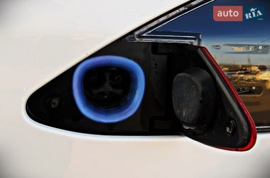 Лифтбек Tesla Model S 2021 в Черкассах