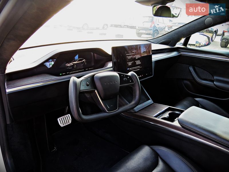 Лифтбек Tesla Model S 2021 в Черкассах