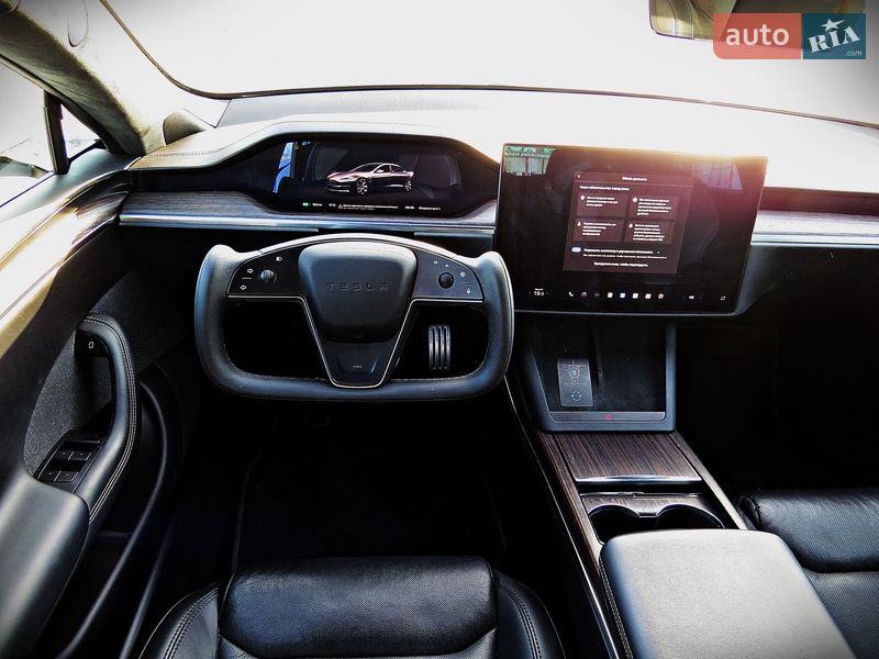 Лифтбек Tesla Model S 2021 в Черкассах