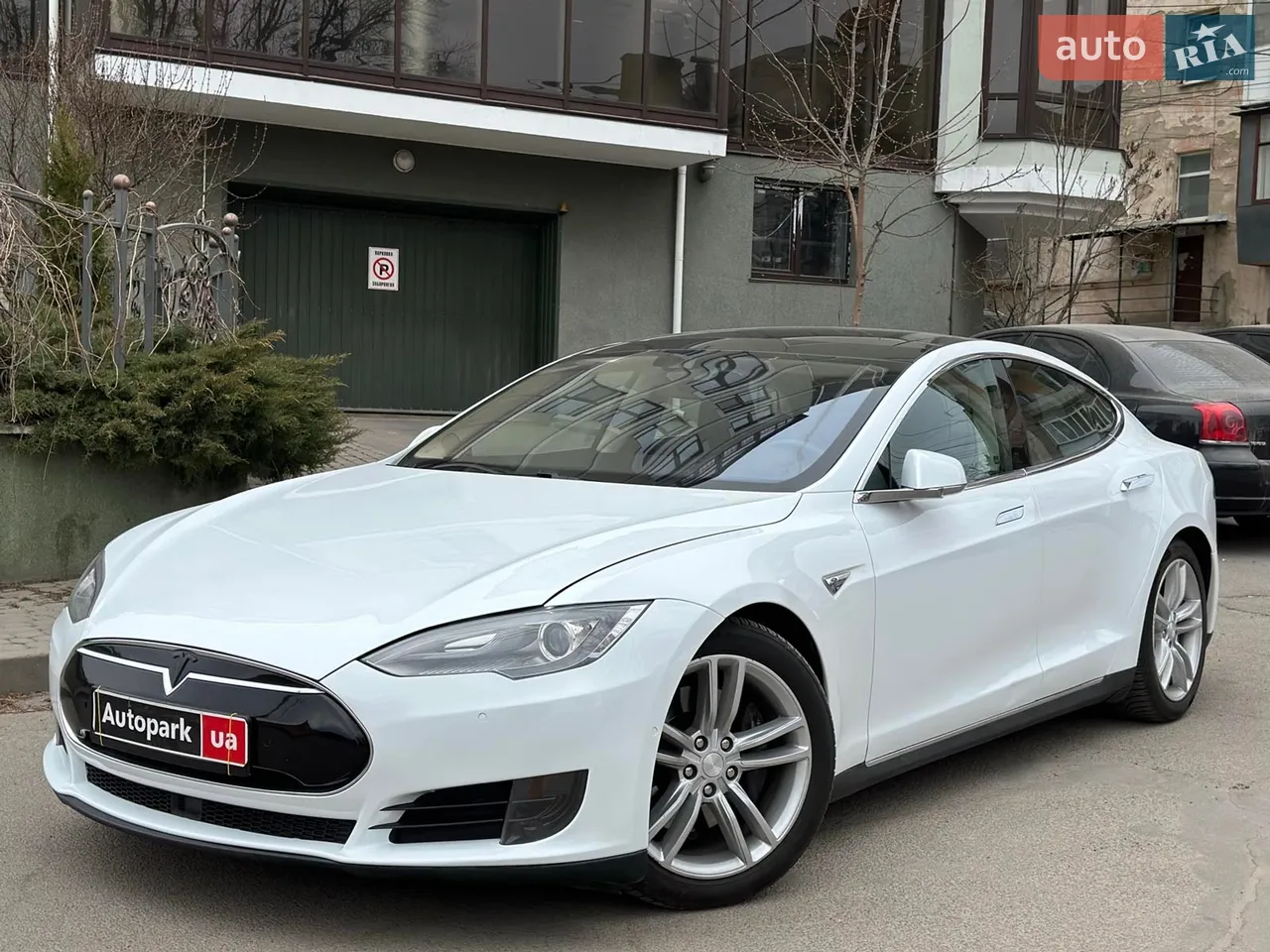 2016 Tesla Model S - мініатюра 23