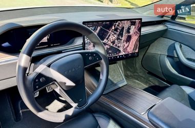 Лифтбек Tesla Model S 2023 в Киеве