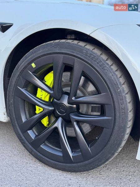 Ліфтбек Tesla Model S 2023 в Ізмаїлі фото 12 Ліфтбек Tesla Model S 2023 в Ізмаїлі