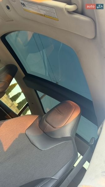 Ліфтбек Tesla Model S 2014 в Луцьку фото 27 Ліфтбек Tesla Model S 2014 в Луцьку