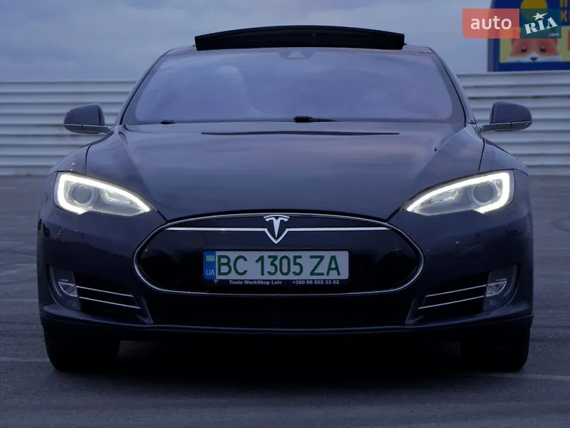 Tesla Model S