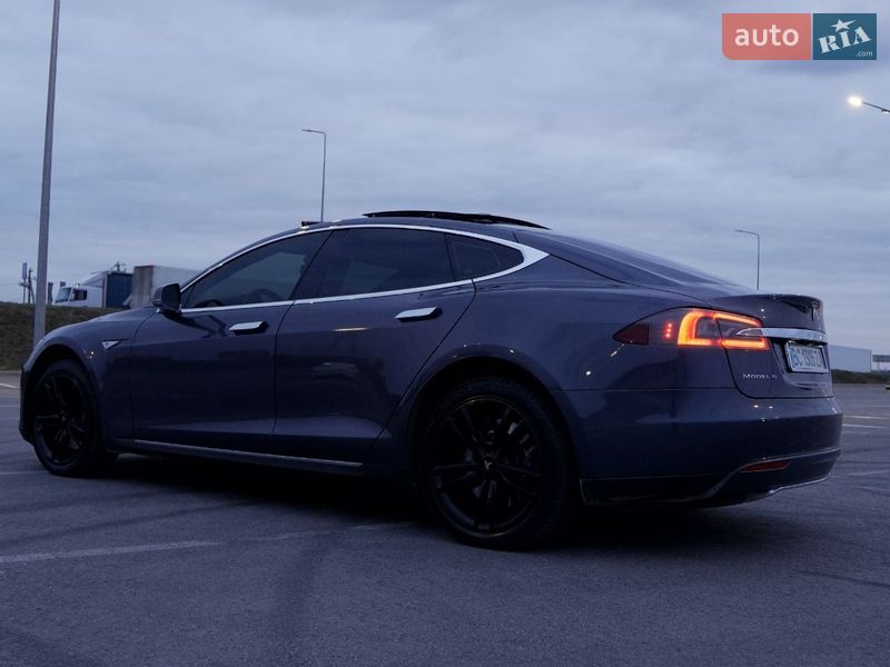 Лифтбек Tesla Model S 2015 в Львове фото 5 Лифтбек Tesla Model S 2015 в Львове