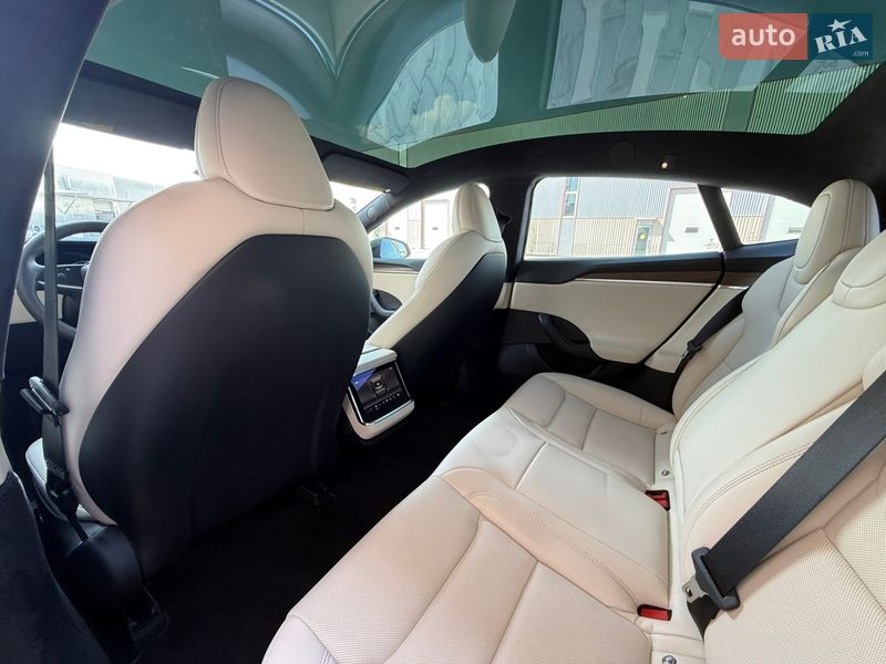 Ліфтбек Tesla Model S 2021 в Львові