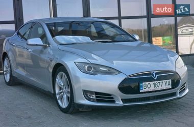 Лифтбек Tesla Model S 2015 в Тернополе