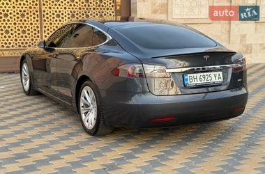 Ліфтбек Tesla Model S 2017 в Одесі фото 22 Ліфтбек Tesla Model S 2017 в Одесі
