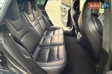 Ліфтбек Tesla Model S 2017 в Одесі фото 67 Ліфтбек Tesla Model S 2017 в Одесі