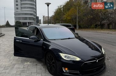Лифтбек Tesla Model S 2014 в Киеве