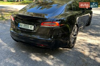 Лифтбек Tesla Model S 2022 в Киеве