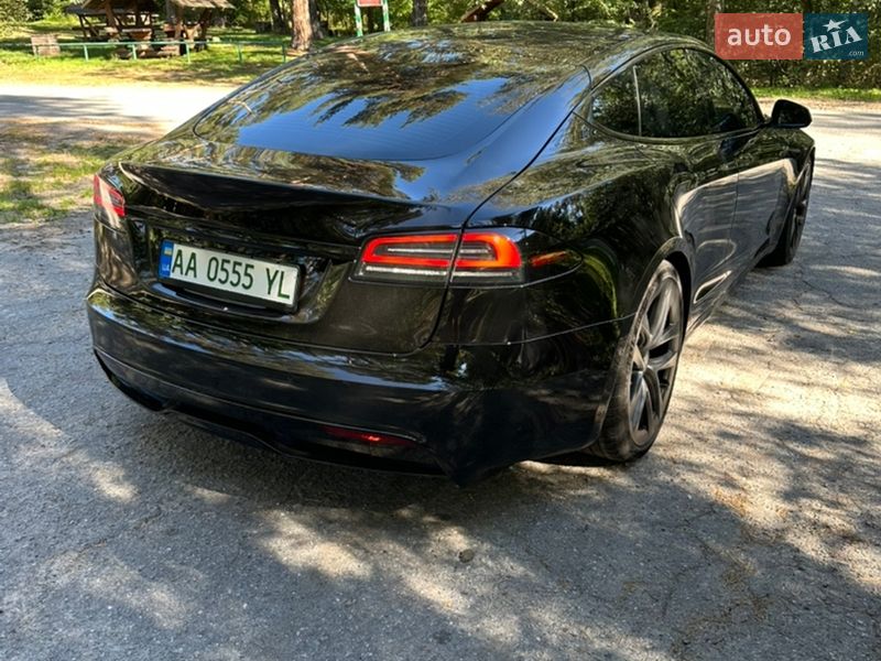 Ліфтбек Tesla Model S 2022 в Києві