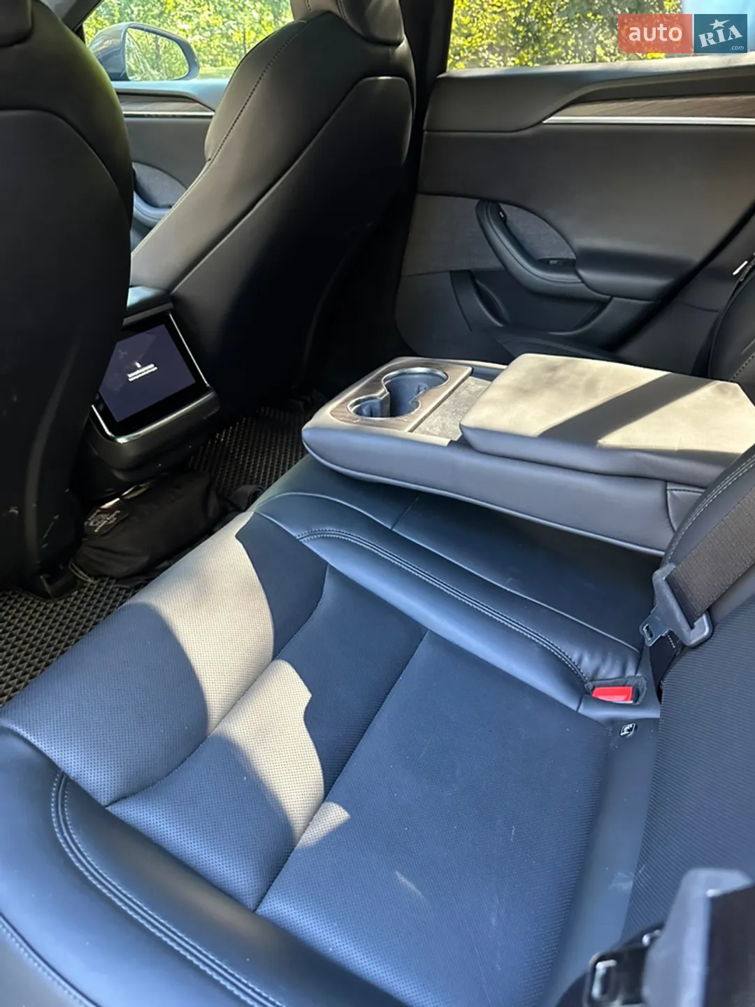 2022 Tesla Model S - мініатюра 14