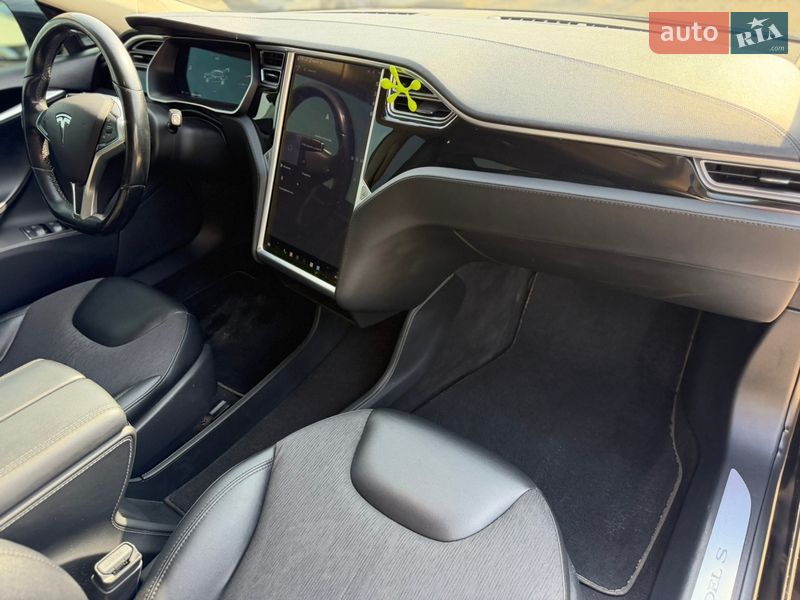 Ліфтбек Tesla Model S 2014 в Івано-Франківську фото 22 Ліфтбек Tesla Model S 2014 в Івано-Франківську