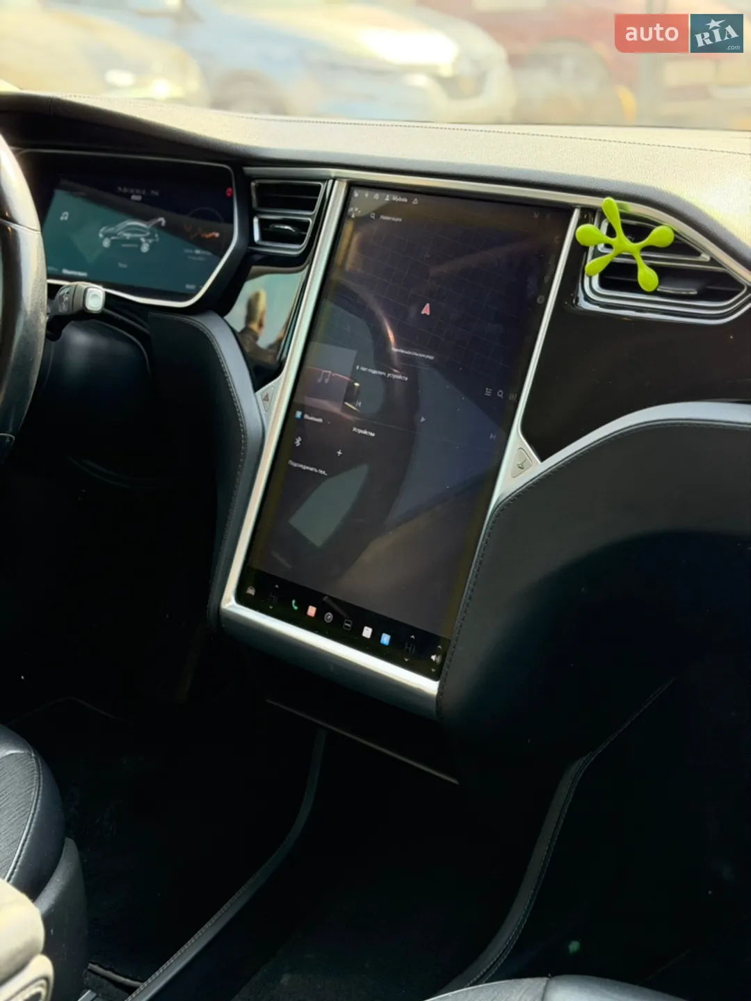 2014 Tesla Model S - мініатюра 27