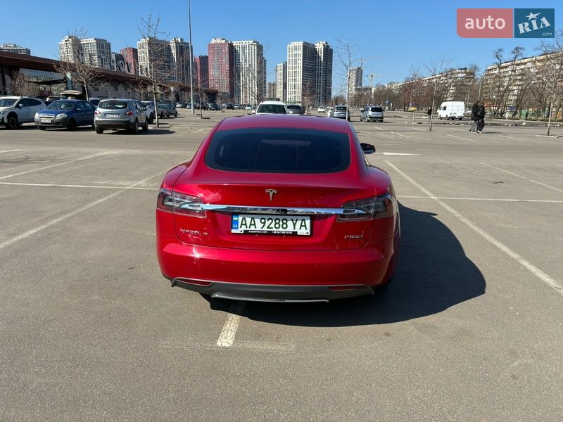 Ліфтбек Tesla Model S 2015 в Києві фото 5 Ліфтбек Tesla Model S 2015 в Києві